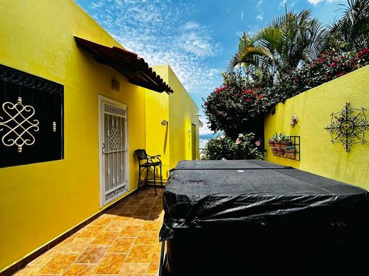 Casa Reedcrest, photograph 11