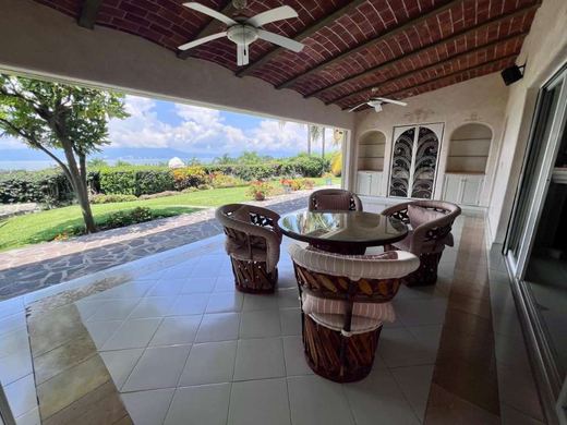 Casa de los Miller, photograph 2