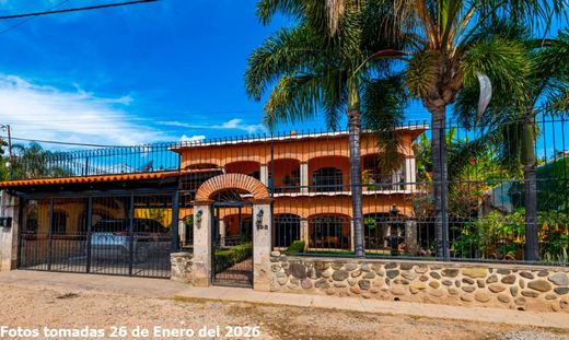 Hacienda DEL Lago, photograph 18