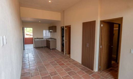 Affordable Paradise Condo, photograph 17
