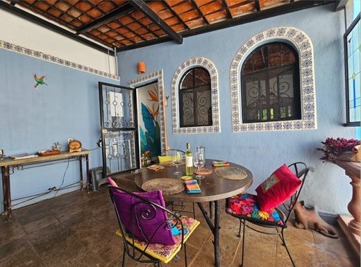 Casa Grey, photograph 5