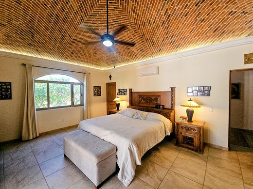 Villa Esperanza, photograph 9