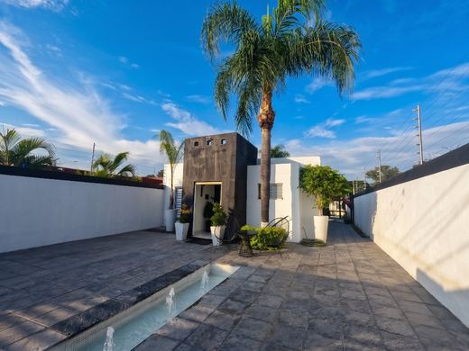Casa Georgina in Ixtlahuacán