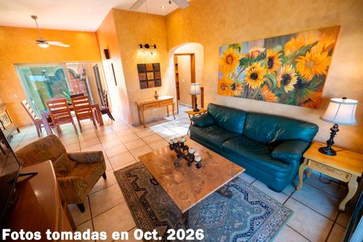 A Luminous Modern Hacienda, photograph 6