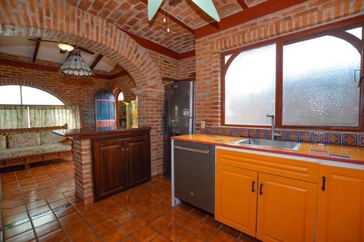 Park Cottage, photograph 6