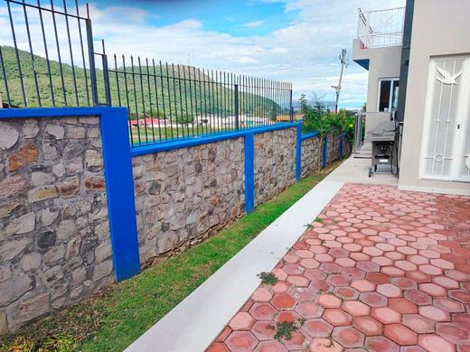 Casa Price Perfection, photograph 9