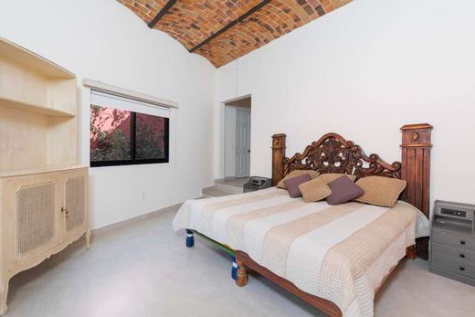 Casa Raquet, photograph 13