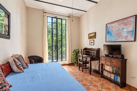 Villa Elegante, photograph 10