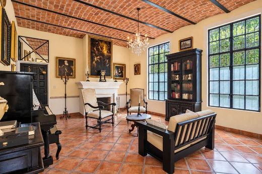 Villa Elegante, photograph 3