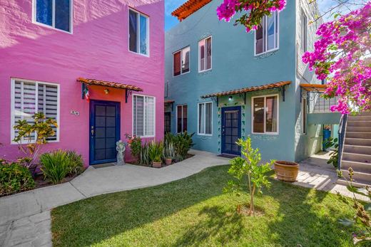 Established Income Property, photograph 15