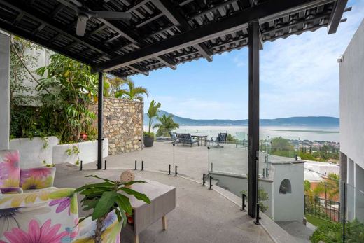 Casa Del Cielo, photograph 17