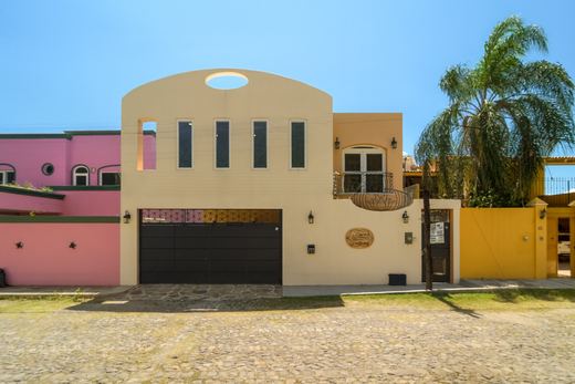 Ajijic West Lake Views, photograph 18