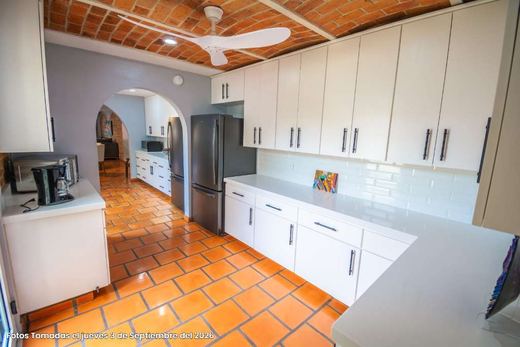 Casa Nova, photograph 8