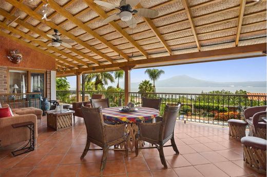Casa Horizonte in El Limón