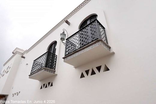 Villa Andalusia in Ajijic Village