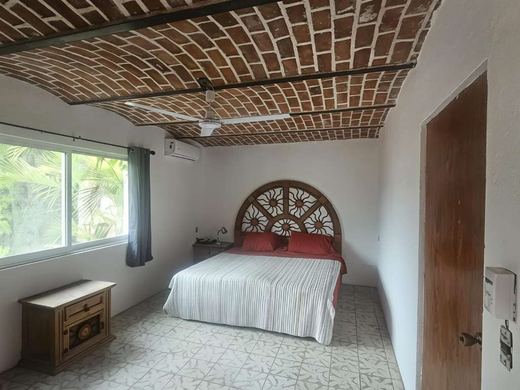 Condo Grand Chapala, photograph 13