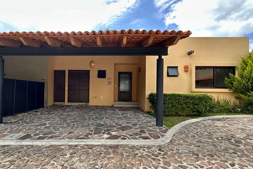 Ciruelos 7 in San Juan Cosalá