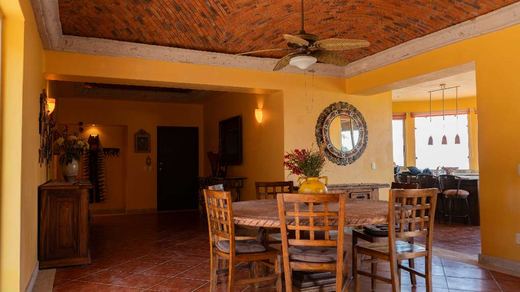 Casa Maher, photograph 4